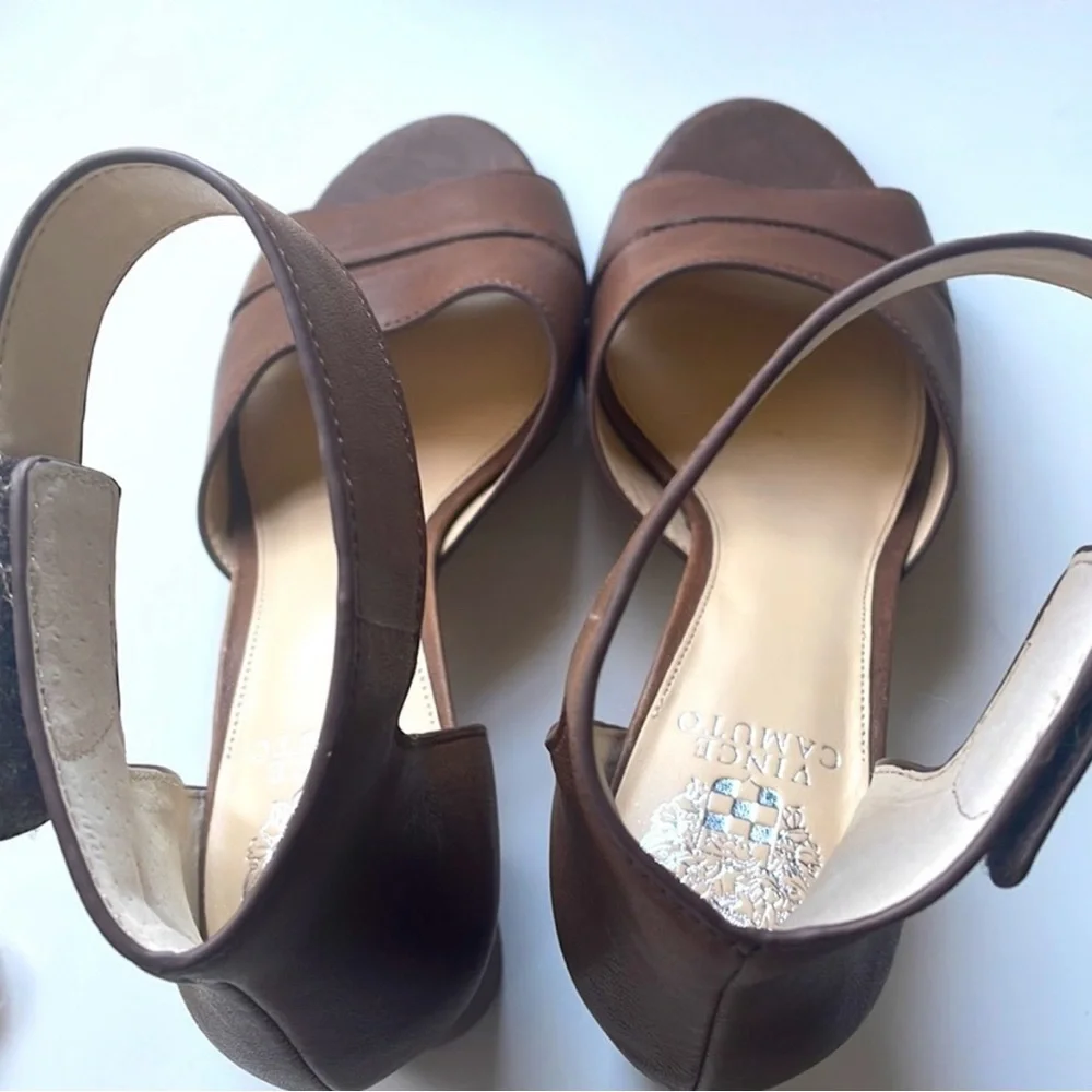 Vince Camuto Sandals, 11 - Picture 4 of 5
